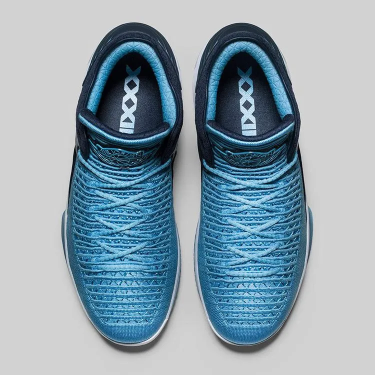 Air Jordan 32 Low Win Like 82 sneakers, blue