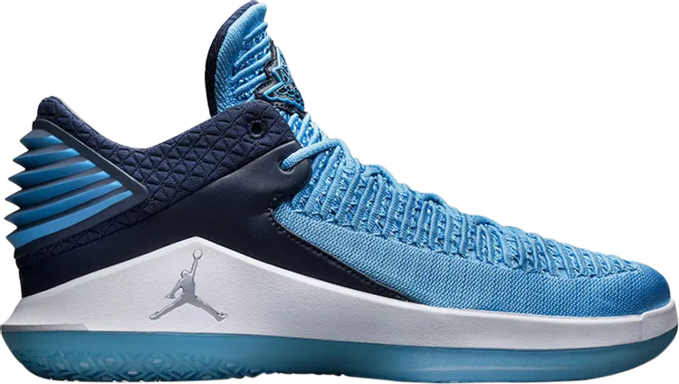 Air Jordan 32 Low Win Like 82 sneakers, blue