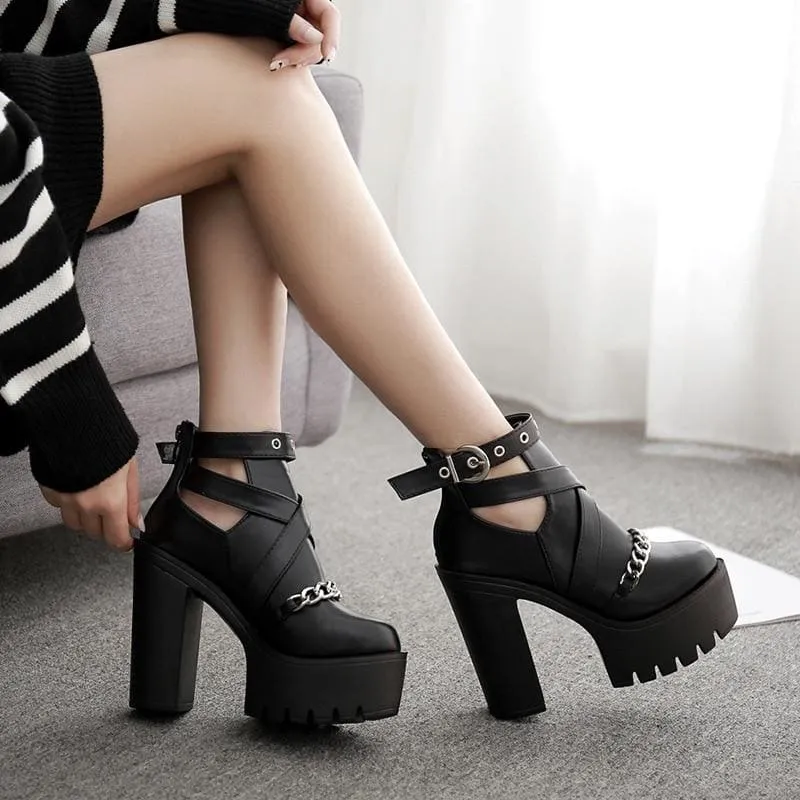 Black Gothic Buckle Round Toe Chain Platform Boots MK15114