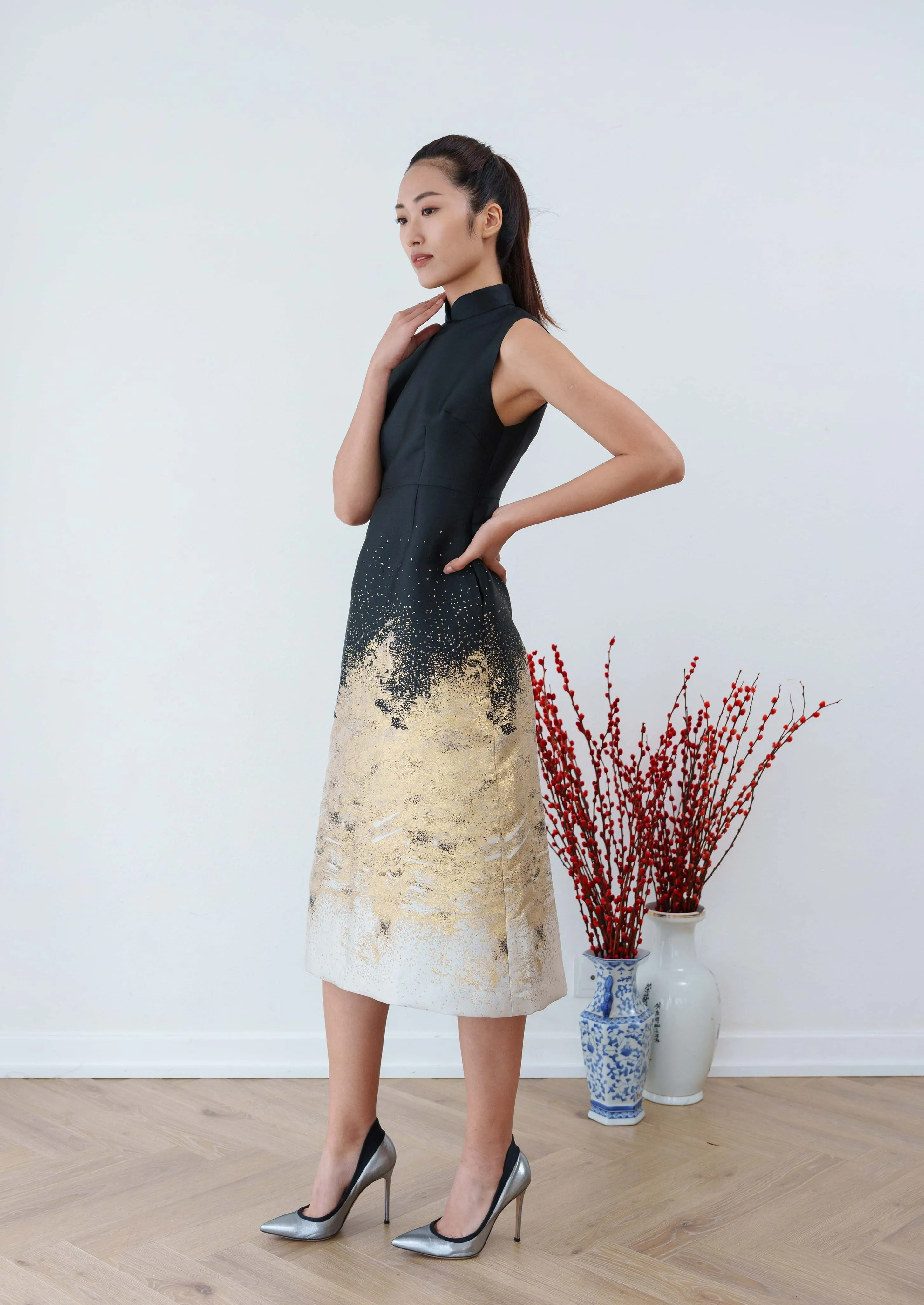 Common Mallows Midi Qipao (Black/ Gold)