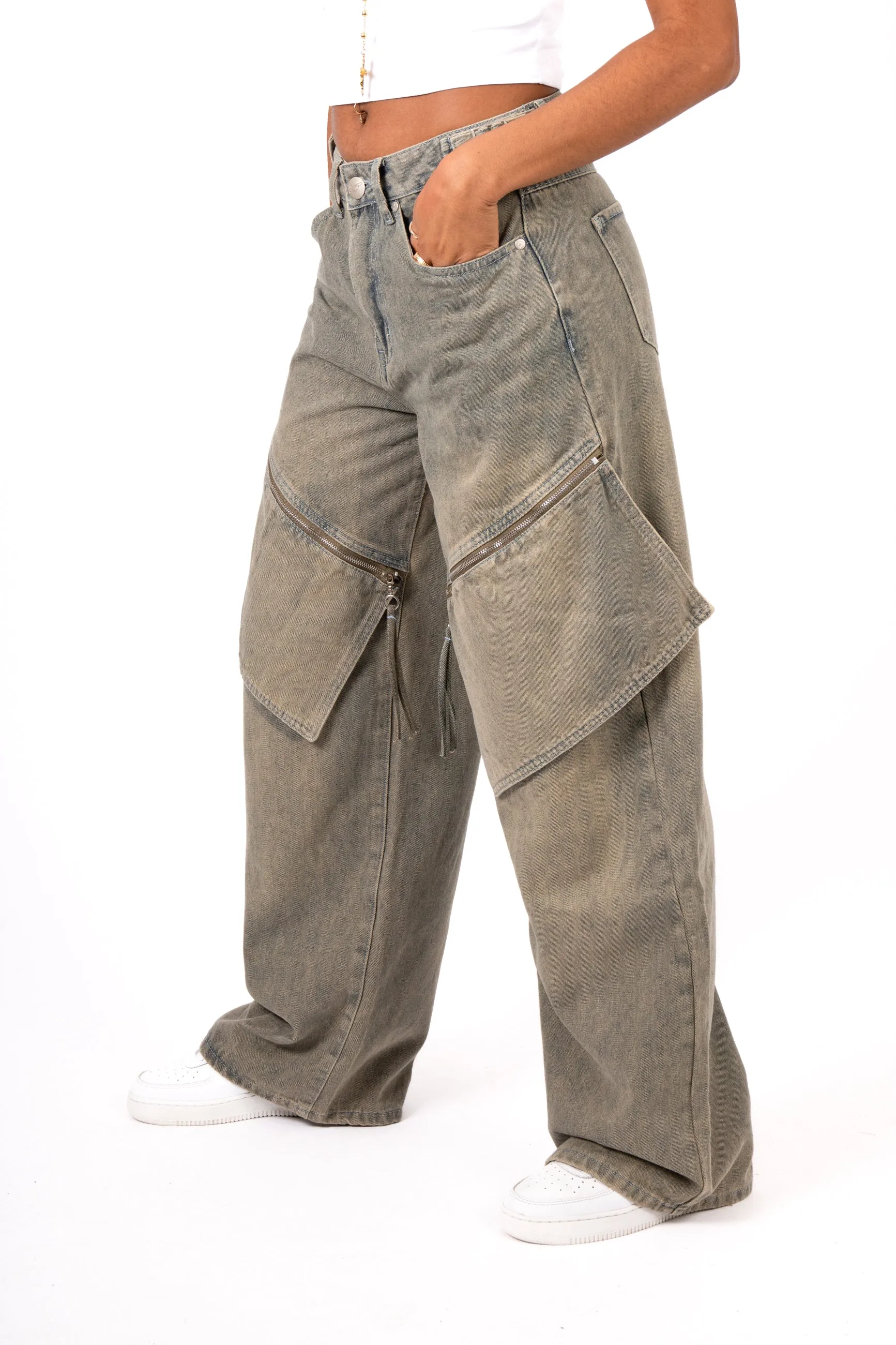 Dirty Wash Baggy Fit & Oversized Pocket Jeans