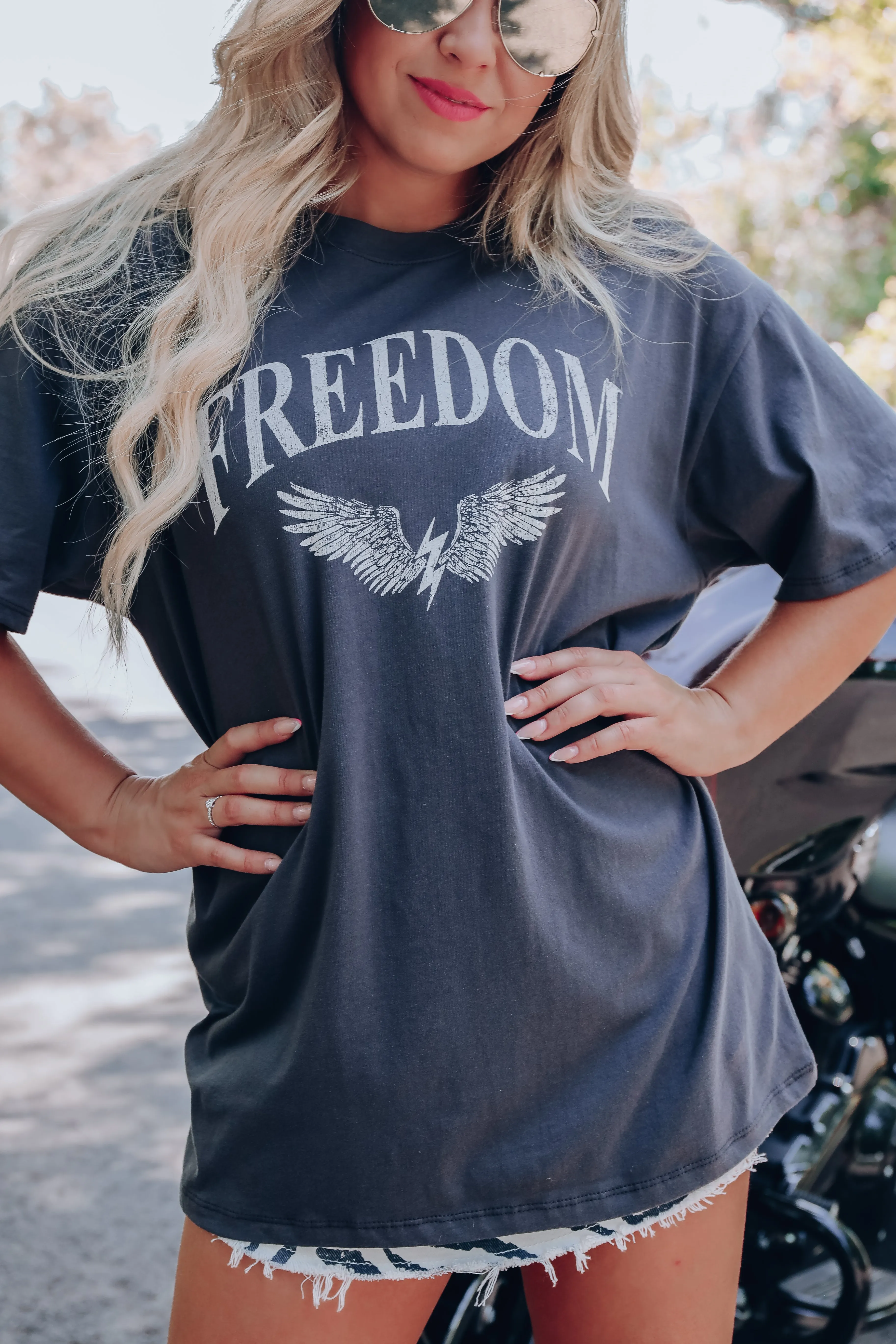 Freedom Graphic Tee - Charcoal