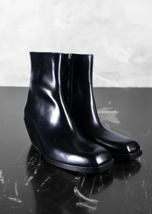 Khaite Hooper Zipped Ankle Boots