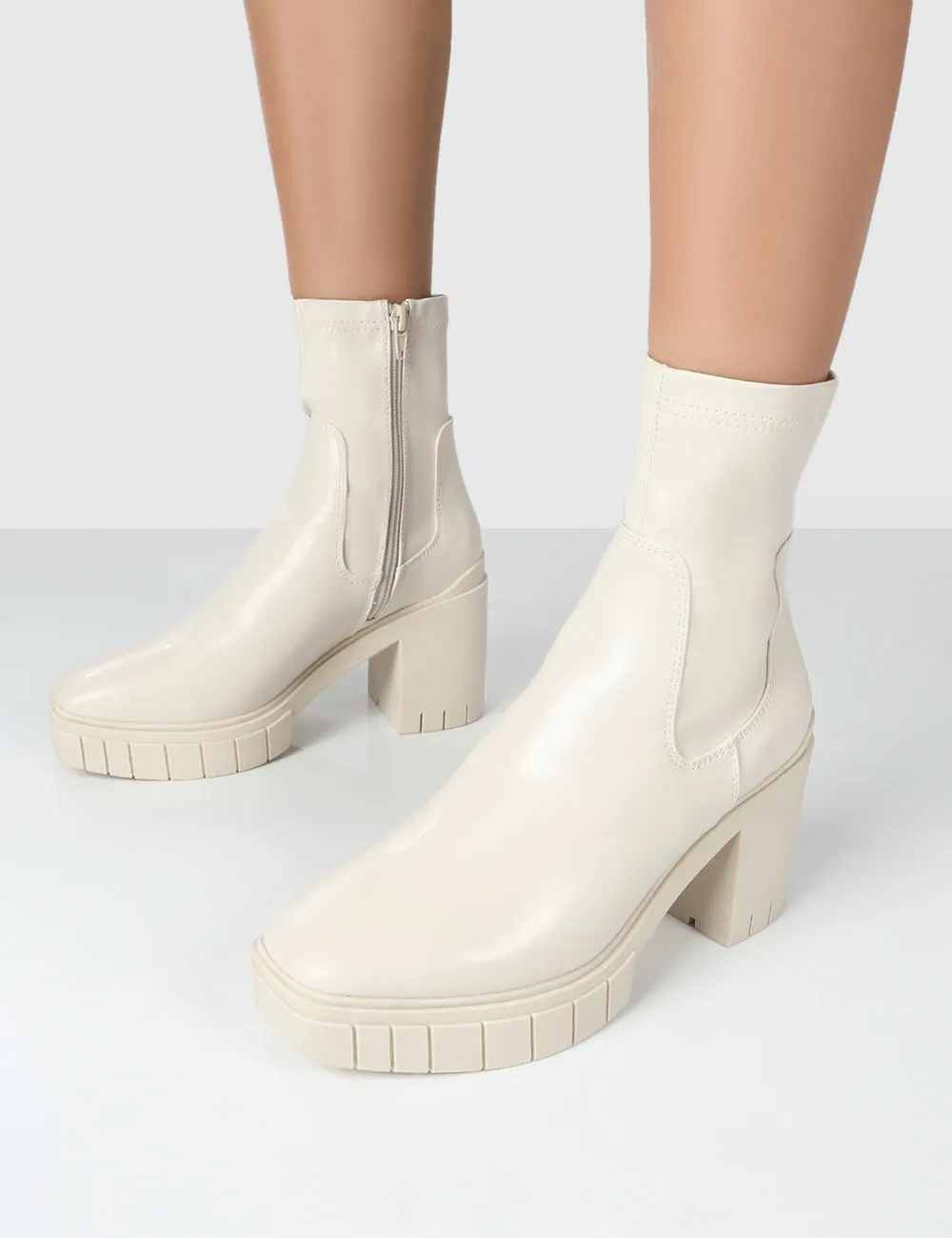 Obstacle Ecru Chunky Heeled Ankle Boots