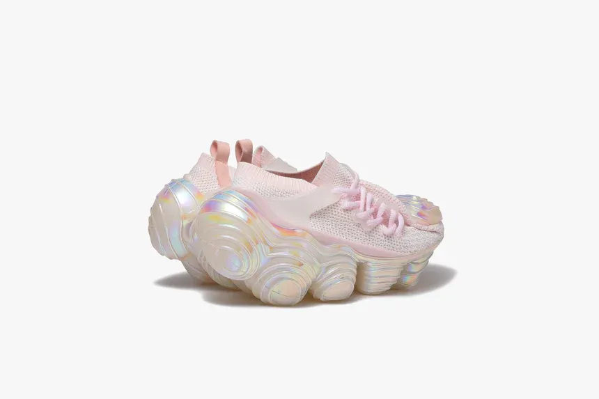 Oyster Twist Rainbow Sneakers