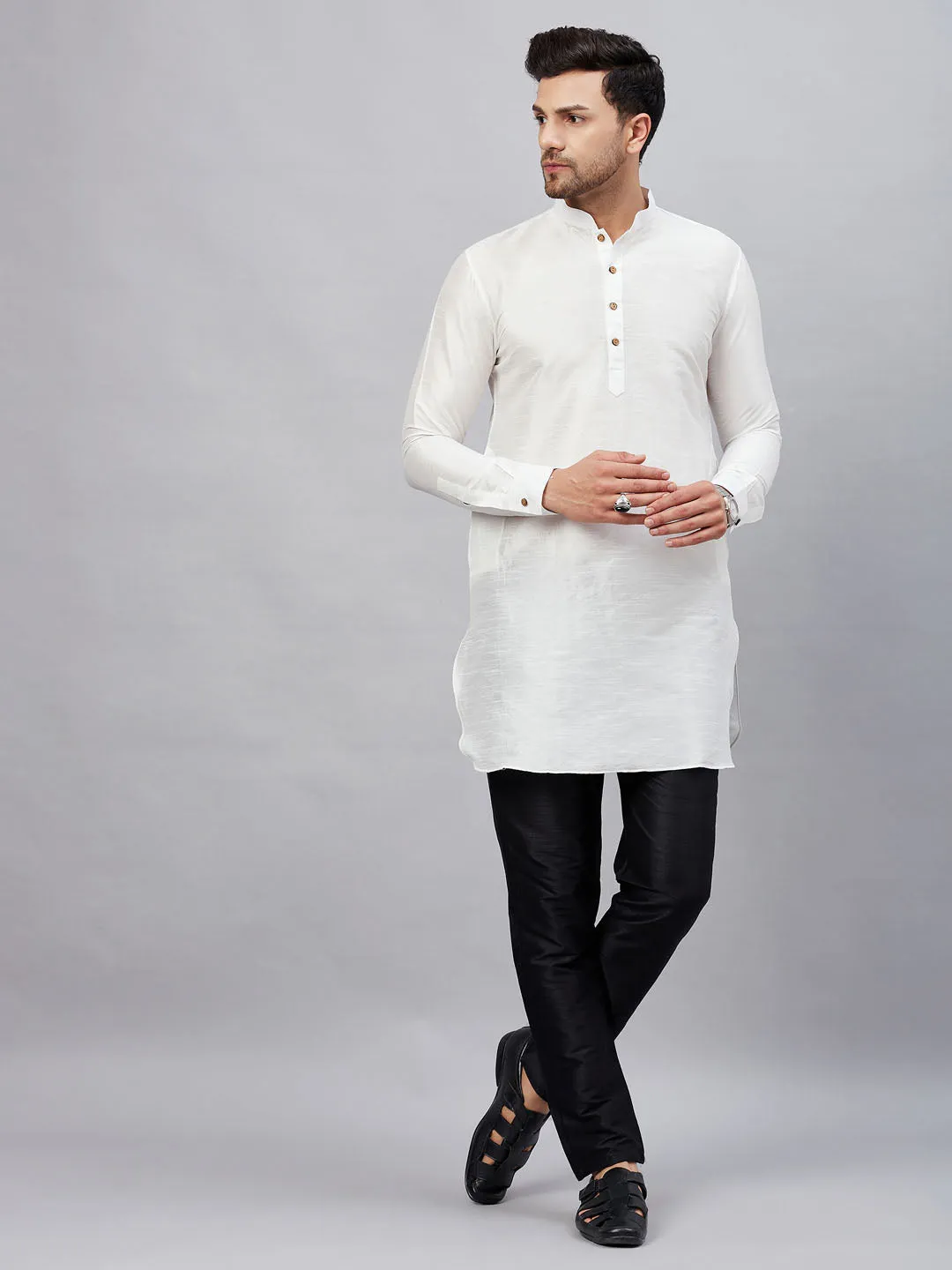 Vastramay Men's White Silk Kurta Set