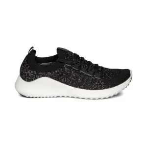 WOMEN'S AETREX CARLY SNEAKERS | BLACK