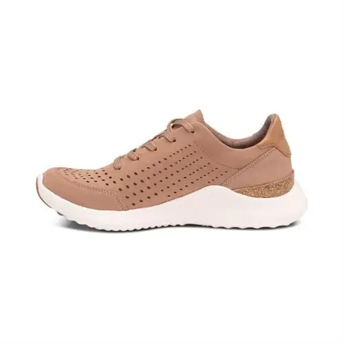 WOMEN'S AETREX LAURA ARCH SUPPORT SNEAKERS | ALMOND